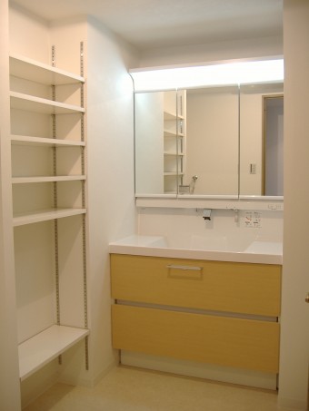 収納アップ!INAX LC(エルシー)で快適に 収納アップ!INAX LC(エルシー)で快適に